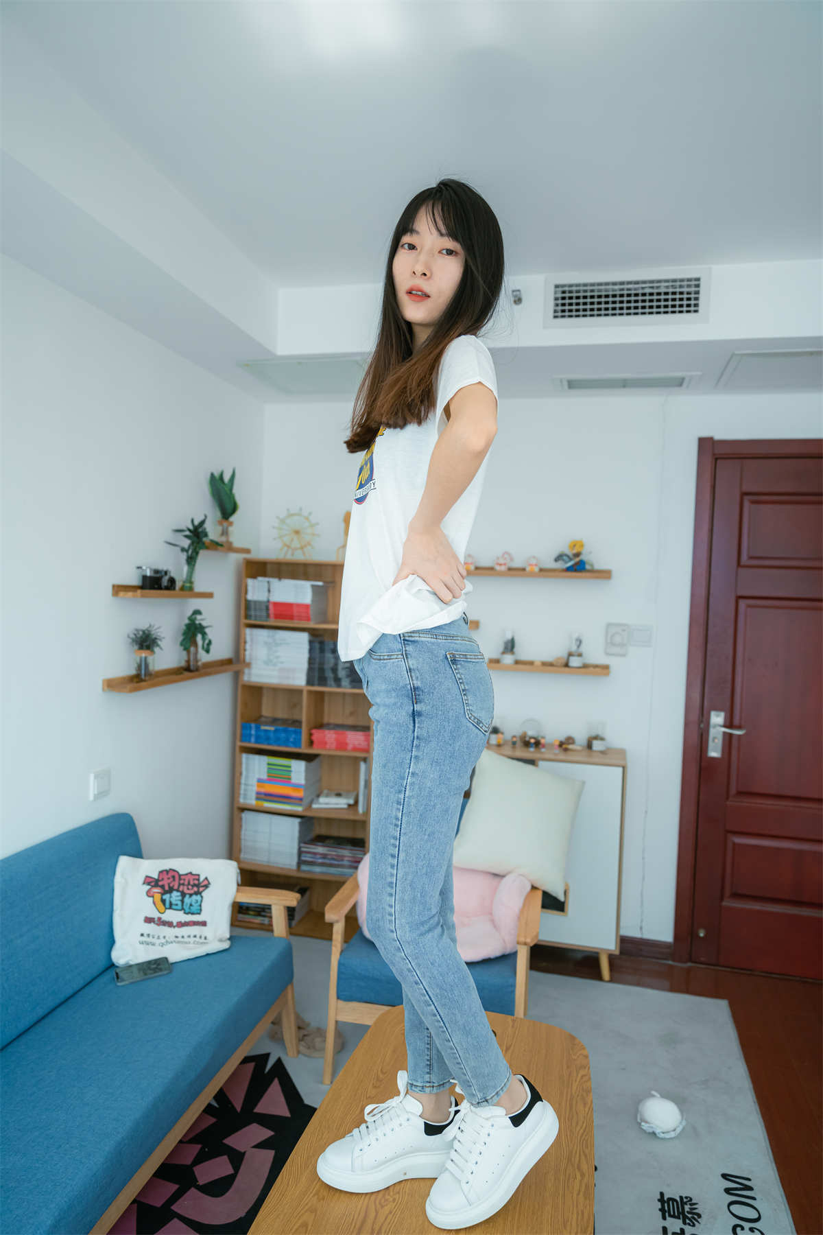 739 (1).jpg