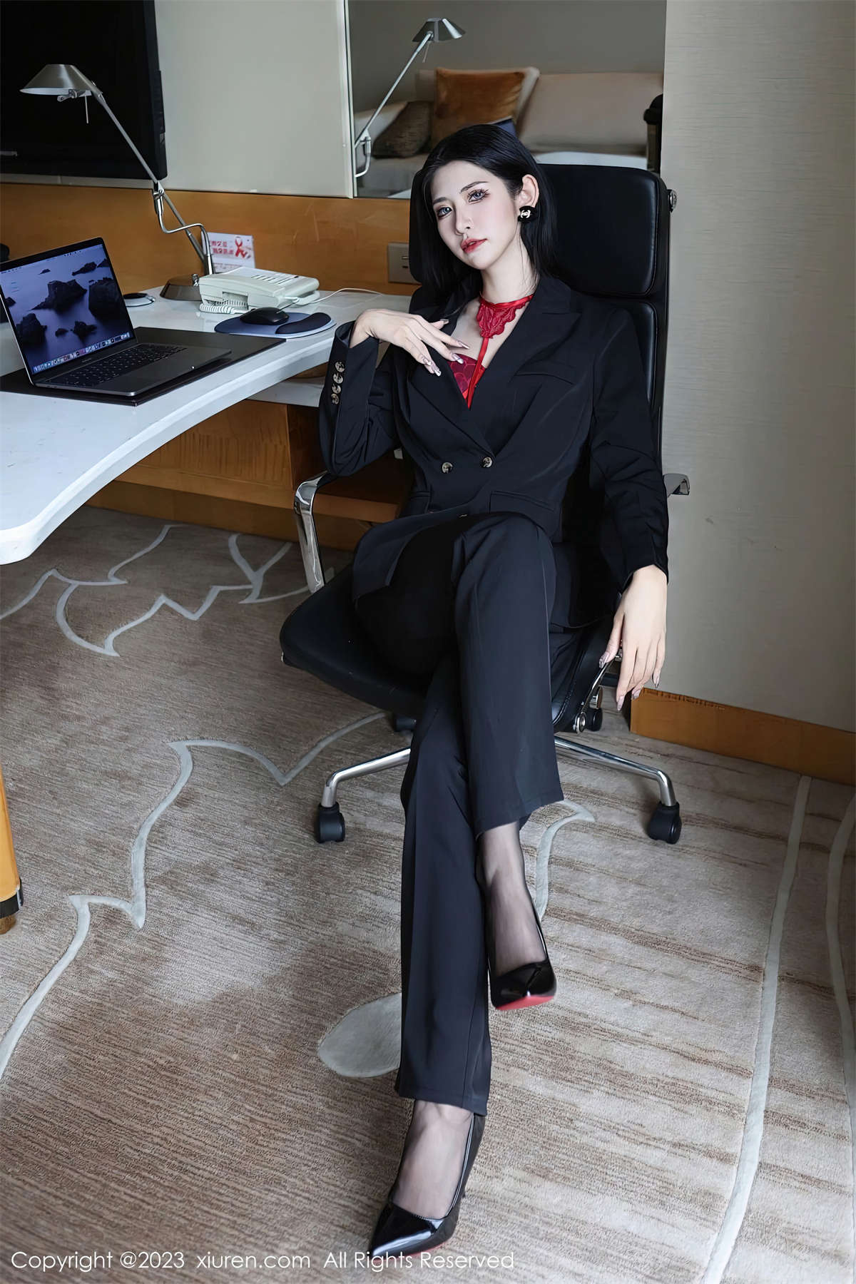 6402 (1).jpg