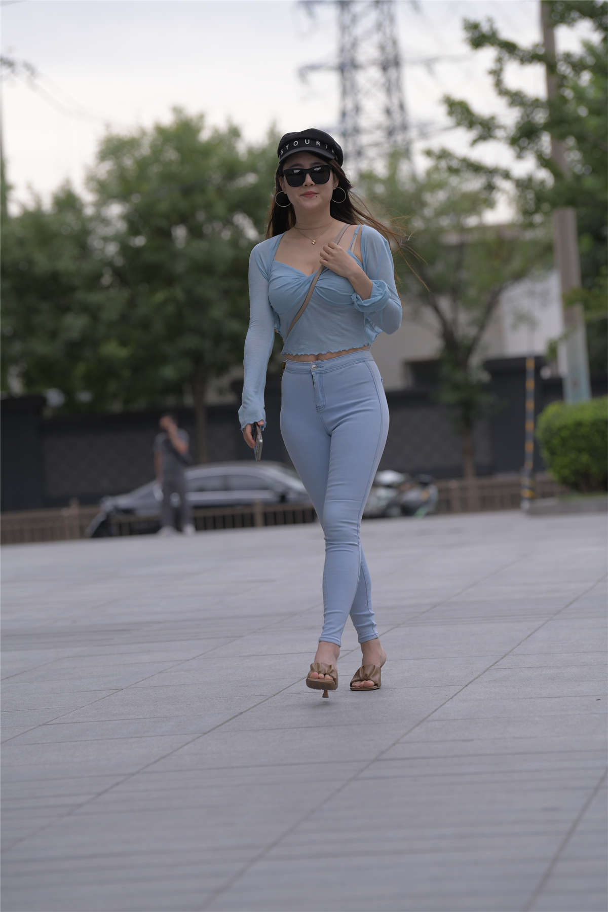 1100 (2).jpg