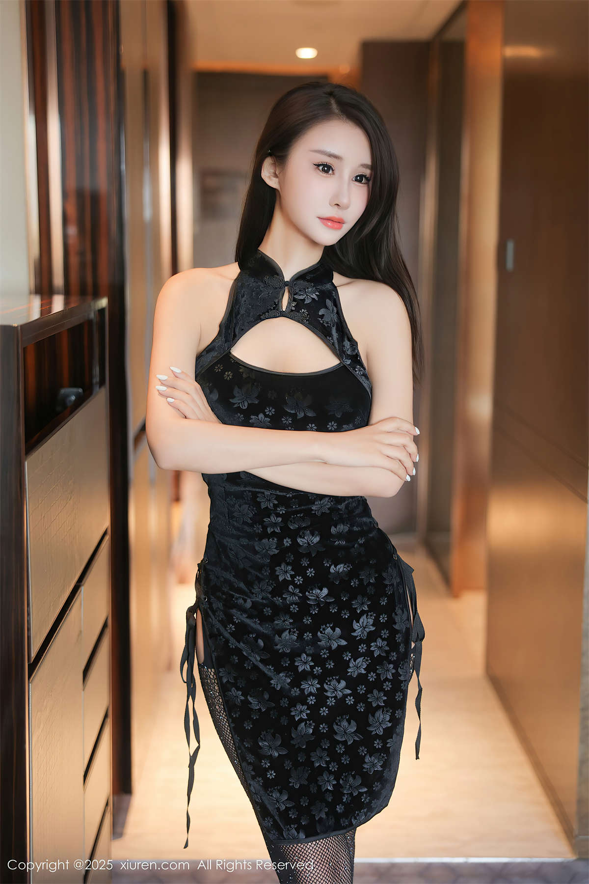 9990 (1).jpg